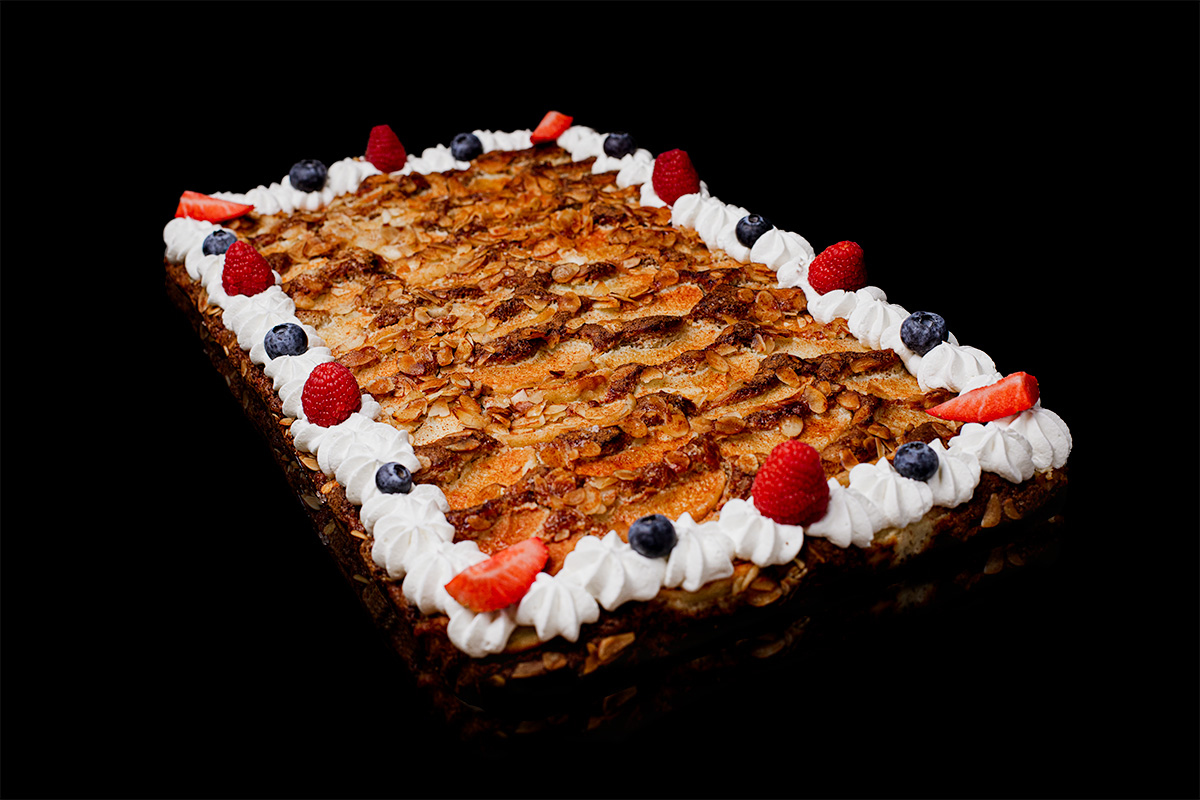 Gluten -og laktosefri eplekake med krem, 30 pers.